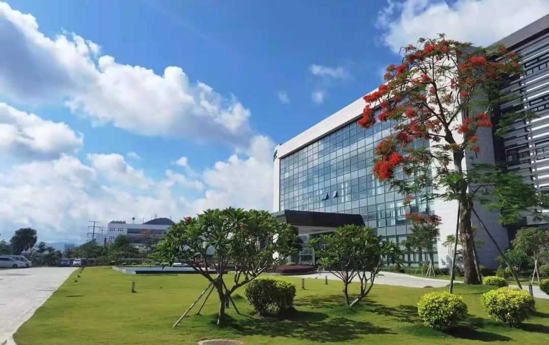 1670555813476218 1670555813476218